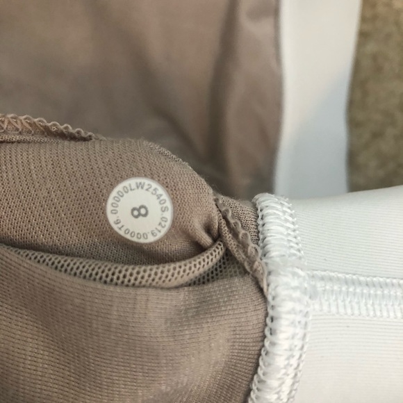 SOLD Lululemon Energy Bra - Picture 3 of 3